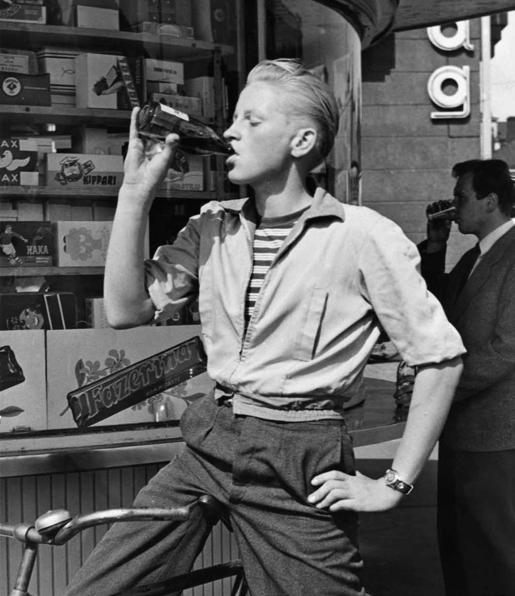 50-luvulla juotiin paljon myös Pyynikin Helmeä ja King Colaa. Lasten suosikkeja olivat Hartwallin keltainen ja punainen Jaffa.