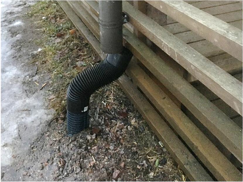 ilmatiiviit. Rakenteissa olevat epäpuhtaudet voivat siirtyä sisätiloihin ilmavuotokohtien kautta heikentäen sen laatua.