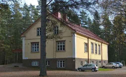 Kuva. Vuonteen koulu. Kuva Outi Toikkanen (10/2016) Kuva. Savion koulu.