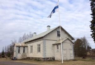 ry:n puheenjohtajaan Pentti Laineeseen sekä Yttilä Museokoulun tiedoista vastasi Yttilän Kyläyhdistys ry:n puheenjohtaja Sari Minkovitsch.