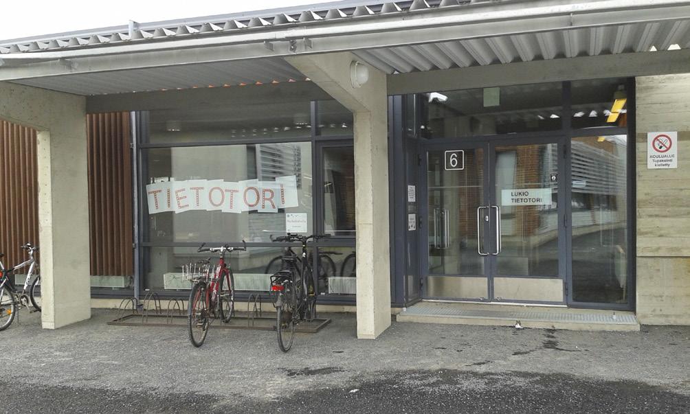 Tietotorin kirjasto kaikille avoin lähikirjasto Tietotorin lähikirjasto sijaitsee Kirkonkylän koulukeskuksessa lukion ja yläkoulun yhteydessä.
