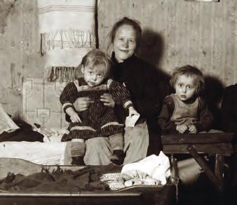 Kierroksella pohditaan, miten ihmiset ovat itsenäisen Suomen historian aikana pyrkineet muuttamaan maailmaan, ja tutustutaan erilaisiin yhteiskunnallisen vaikuttamisen keinoihin.
