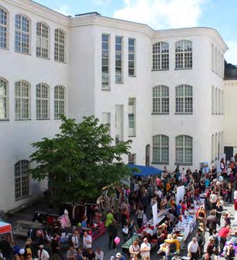 Näyttelyihin on ilmainen sisäänpääsy. Näyttely tilat sijaitsevat museon 2. kerroksessa, info ja museokauppa katutasossa.