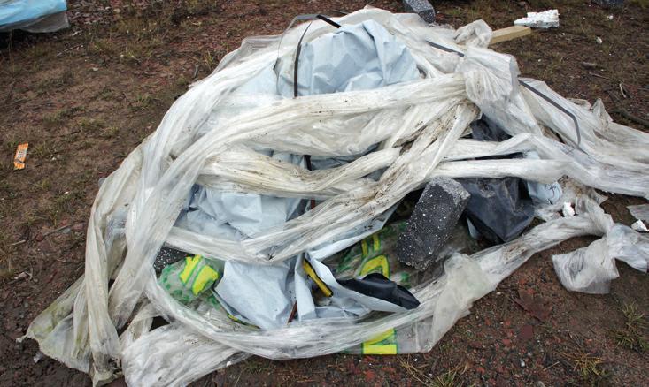 Energiajäte pakkausmuovit styrox betoni- ja laastipussit, suursäkit kevytpeitteet, muovikanisterit, -ruukut ja -pullot, myös tyhjät muoviset öljykanisterit narut ja köydet pätkittyinä tekstiilit,