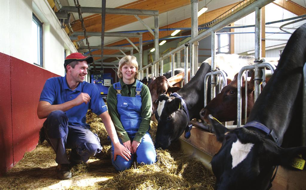 Yhä useammin maidontuottajat haluavat antaa aikaa itselleen ja läheisilleen. Automaattilypsy antaa mahdollisuden keskittyä eläinten hyvinvointiin, samalla jää enemmän aikaa myös perheelle.