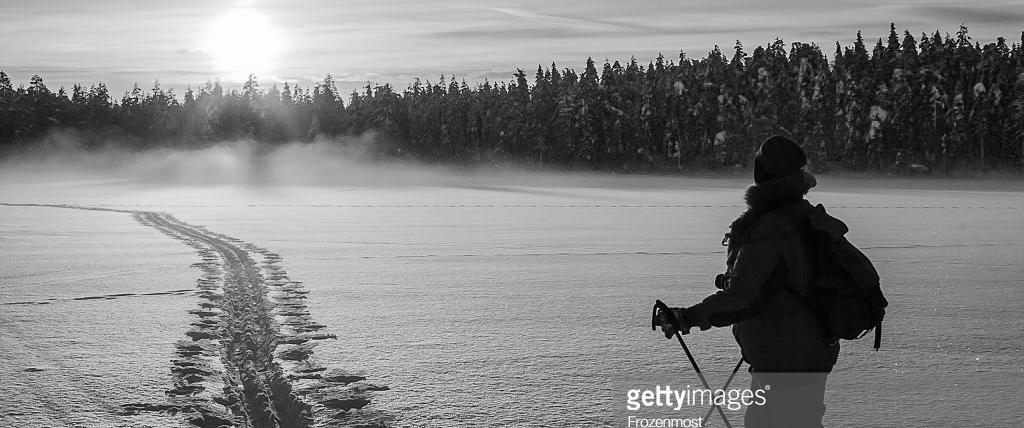 Harjoitus 6. Kuuntele, mitä Juhan mummo Bertta muistelee. Hän kertoo elämästä Suomessa 1950-luvulla. a) Kirjoita puuttuvat verbit. Ennen elämä oli ihan erilaista kuin nykypäivänä.