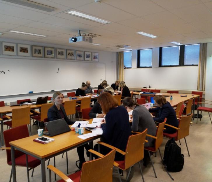 2.1 Työskentelymenetelmien kuvaus Aiempien selvitysten hyödyntäminen Aiheeseen liittyen on tehty aiemmin runsaasti erilaisia selvityksiä, joiden tuloksia on hyödynnetty tämän työn pohjana.