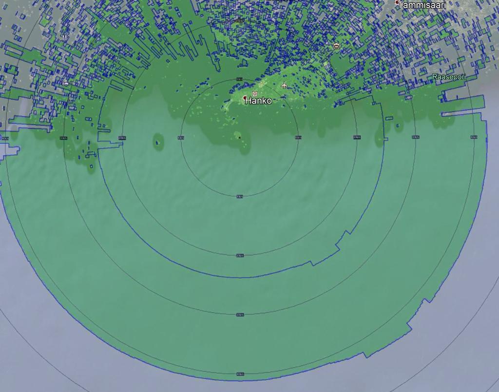 53 Kuva 25: Jurmo-luokan kyky saavuttaa Russarön tukiasema käytettäessä adaptiivista antennia Skenaarion 1 tuloksista voimme todeta, että suunta-antenneilla voidaan kasvattaa tukiaseman ja
