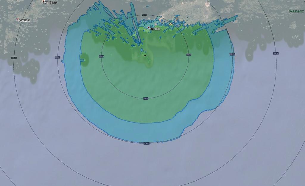 56 Kuva 26: Rauma- ja Jurmo-luokan kyky saavuttaa Russarön tukiasema käytettäessä dipoliantenneja 2700MHz taajuudella Seuraavaksi tarkastellaan tilannetta, jossa aluksiin ja tukiasemaan