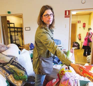 Aikuiset Ryhmänohjaajat Seurakunnassa kokoontuu viikoittain erilaisia piirejä ja ryhmiä, joita vetävät vapaaehtoiset seurakuntalaiset.