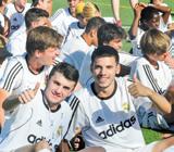 Matkaan sisältyy ainutlaatuiset vierailut Santiage Bernebéu -stadionilla ja Real Madridin palkintomuseossa.