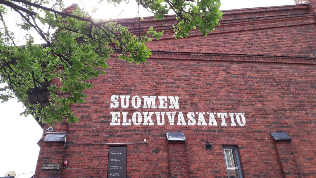 SUOMEN ELOKUVASÄÄTIÖ Suomen elokuvasäätiö on perustettu 1969. Se on opetus- ja kulttuuriministeriön kulttuuripolitiikan toimialan ohjaukseen kuuluva itsenäinen säätiö.