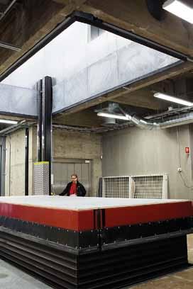 34 emma toimintakertomus 2015 Museotekniikka 35 Museotekniikka Teknisesti vaativa näyttelyohjelmisto asetti jälleen suuret odotukset EMMAn tekniikalle, joka suoriutui produktioista maineikkaasti.