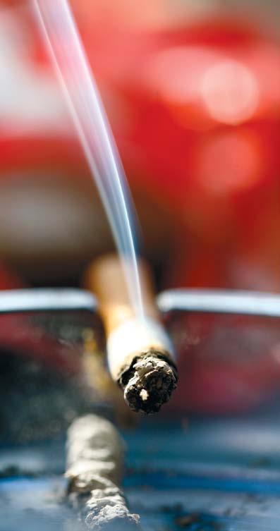 Häkämittari Häkämittarin käyttö voi olla hyvä tapa motivoida tupakoijaa lopettamaan. Mittari reagoi uloshengitettyyn häkämäärään, jos on aikaisemmin samana päivänä tupakoinut.