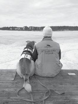 LOMA-AIKA JA VUODENVAIHDE LISÄÄVÄT LEMMIKKIEN KARKAAMISRISKIÄ Etsijäkoira Santtu ja Jaana Loma on hauskaa aikaa lemmikeille ja heidän omistajilleen.