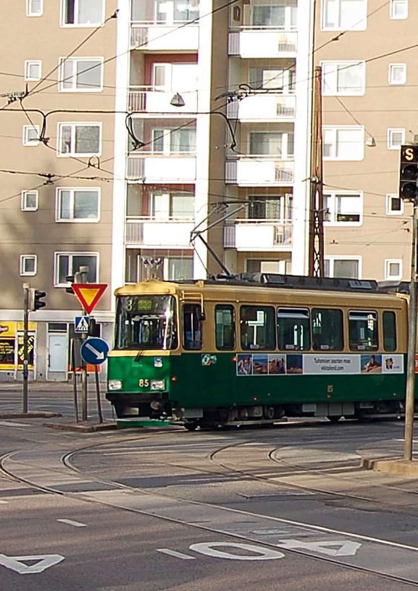Ensio Virta LIIKENNEVALOT HELSINGIN RAITIOLIIKENTEESSÄ Helsingissä on lähes 200:ssa paikassa sellaiset liikennevalot, jotka koskevat myös raitiovaunuja.