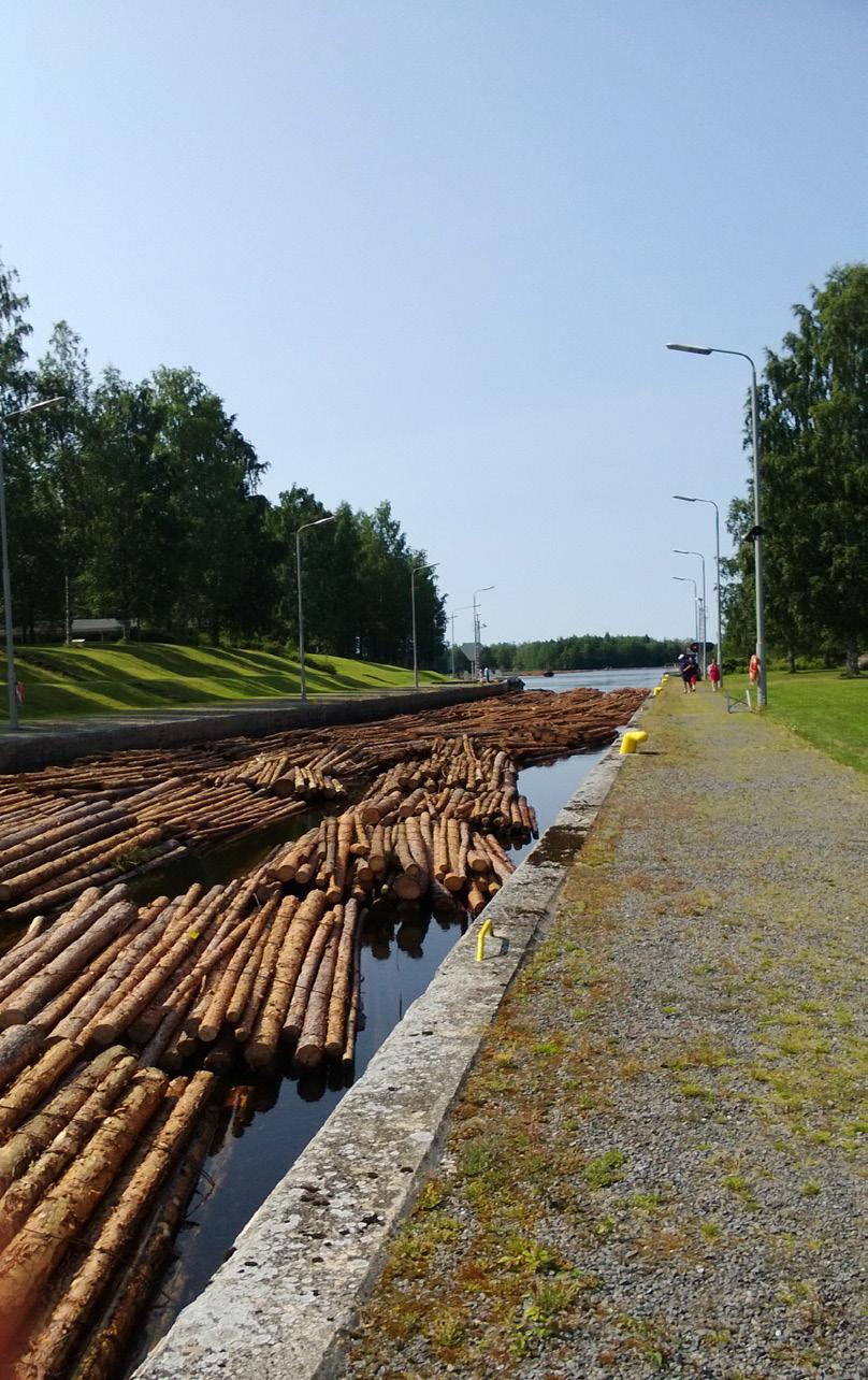 1.3 Elinkeinot TEM:n ja ELY-keskusten Alueellisten talousnäkymien 2/2017 mukaan maakunnan haasteena on edelleen elinvoimaisuuden parantaminen, uusien yritysten ja innovaatioiden saaminen alueelle.
