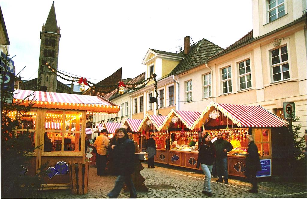 HELSINGIN KANSAINVÄLISET JOULUMARKKINAT 24.11.-22.12.