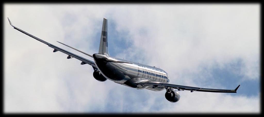 Ilmailussa sovellettavat säännöt EU-asetuksia - Perinteiseen ilmakuljetukseen sovelletaan EU-asetuksia. Kuva: Pietiläinen - Kauko-ohjattavan ilmailun (RPAS, droonit) kv.