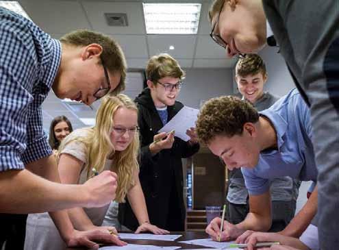 Hankkeeseen osallistui 13 tahoa ja organisaatiota: neljän maan opetusministeriöt: Italian, Latvian, Suomen ja Viron opetusministeriöt sekä Flanders Innovation and Entrepreneurship (Enterprise