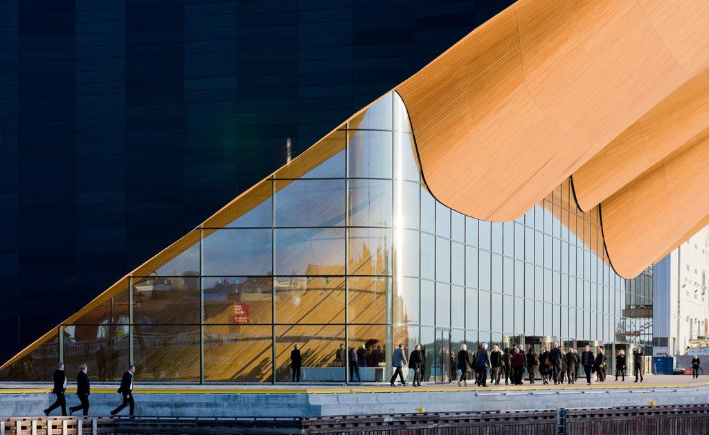 TEATTERI- JA KONSERTTITALO KILDEN Kilden, Kristiansandin teatteri- ja konserttitalo, kokoaa seudun esittävän taiteen laitokset saman katon alle.