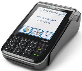 PALVELUIHIN SISÄLTYVÄT MAKSUPÄÄTTEET TOIMITUKSEEN SISÄLTYY: Verifonen maksupääte Virtalähde 2 kpl paperirullia VX 690 3G/Wlan/Bluetooth Uuden kannettavan VX 690 maksupäätteen käteen sopiva muotoilu,