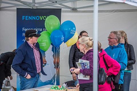 Paikallinen yhteistyö Haluamme olla helposti lähestyttävä ja hyvä naapuri pyhäjokisille. Meille on tärkeää tavata pyhäjokisia ja lähikuntien asukkaita ja käydä avointa keskustelua hankkeesta.