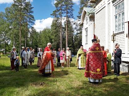 MEERI JOLKKONEN MEERI JOLKKONEN TAIPALE KESÄ KUTSUI TEMPPELIJUHLIIN