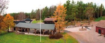Tilan kesäkahvila ja kotieläinpiha ovat auki kesäkuun alusta elokuun puoliväliin. NARVILINNA Nopperlantie 1 23450 Lokalahti Puh: 040 595 9581 www.narvilinna.