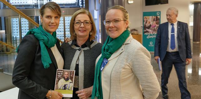 VAIKUTTAMINEN JA EDUNVALVONTA Reumaliiton ja Eduskunnan Tules -ryhmän tietoisku järjestettiin eduskunnassa Reumaviikolla 11.10.2017.