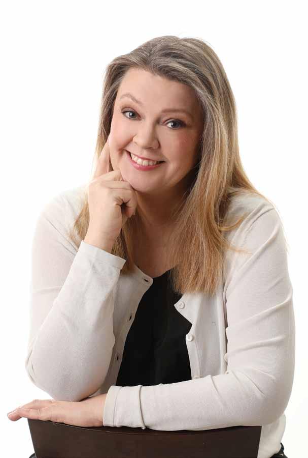 Sari Kanala on lastenkirjailija, tietokirjailija