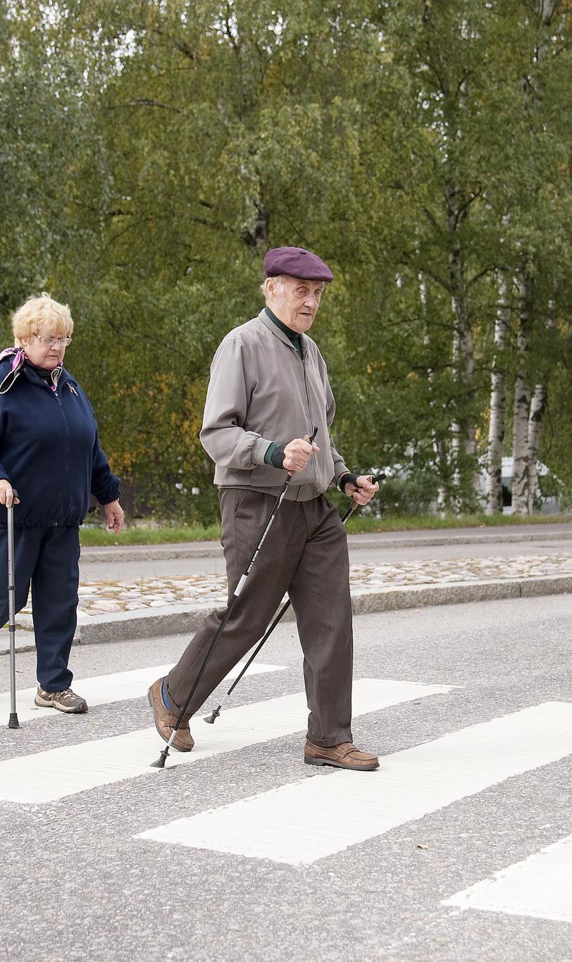Turvallisesti jalan 2/3 Varustaudu hyvin, käytä hyvin istuvia