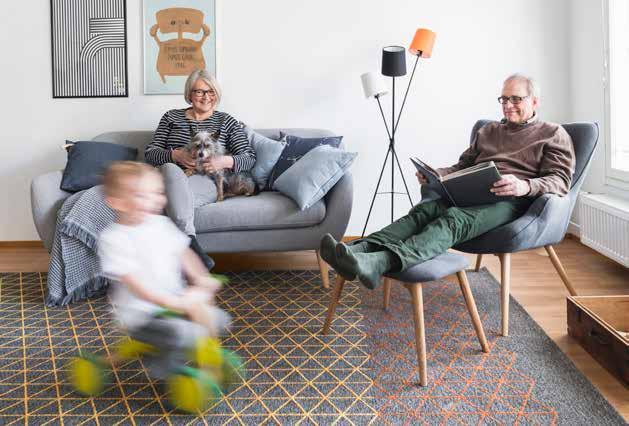 Itsenäisesti, muttei yksin Kotosalla-asumismuoto on suunnattu ikääntyville, jotka haluavat asua turvallisesti ja itsenäisesti omassa kodissa nauttien helposti saatavilla olevista