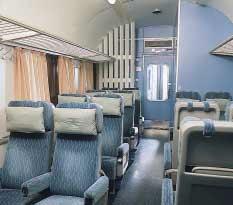 Eift Päivävaunu 2 lk Kaukoliikenteen junissa oleva päivävaunu, jossa istuinten selkänojat ovat säädettävissä lukuunottamatta päätypaikkoja (paikat 1-4, 67-68).