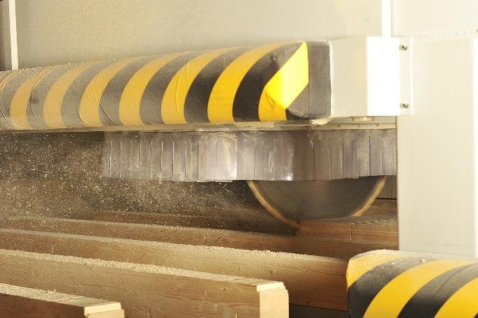 6 TYÖSTÄMINEN CNC-KONEELLA CLT-levyyn voidaan tehdä monipuolisia työstöjä CNC-työstöasemalla.