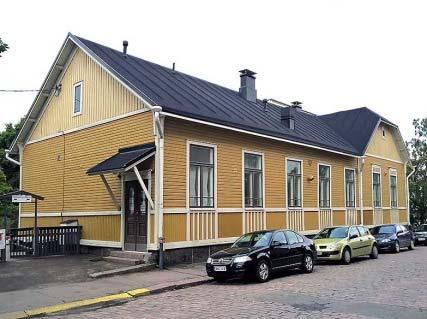 KIRKKOKATU 22, NUORISOTALO 16 Aiemmat inventoinnit Pakki nro. 1898 Maakunnallisesti merkittävä RKY 09 300019 T. Höjer, Th. Borckhardt MK 08 19.0 300394 Puu KYM 92 19.