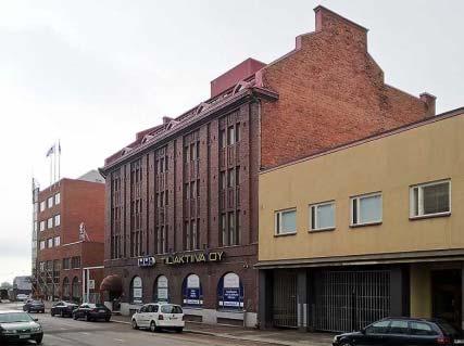 1927 Valtakunnallisesti merkittävä RKY 09 x 300057 Kaarlo Könönen MK 08 58.0 300400 Kivi KYM 92 58. 201060 Komea klassistinen 1920-luvun kaupunkirakennus erittäin OYK 96 56.