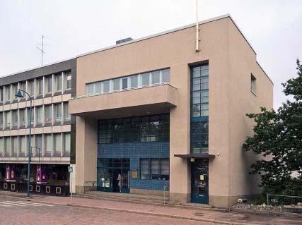 305974 Tärkeä osa Sibeliuksen puiston ja keskuskadun ympäristöä. 9.46 300380 4 GUTZEITINTIE 1, KONTTORIRAKENNUS, ENSO GUTZEIT 39 Aiemmat inventoinnit Pakki nro.