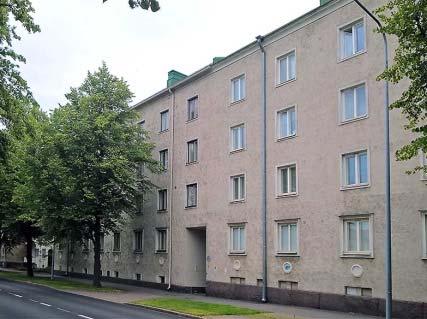 Pihapiirissä "kivikukko", eli sodanaikainen rautatieohjauskeskus. 47s. KESKUSKATU 15, KAUPUNGINTEATTERI 17 Aiemmat inventoinnit Pakki nro.