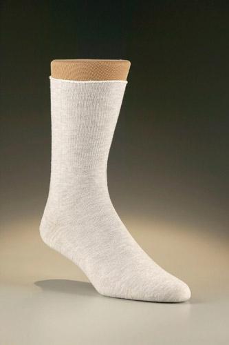 2 TUOTEKUVASTO 2 Saumaton hopeasukka Täysin saumaton sukka, joka ei valu ja pysyy paikallaan. X-silver on patentoitu menetelmä, jossa sukka mukautuu jalan muotoihin.