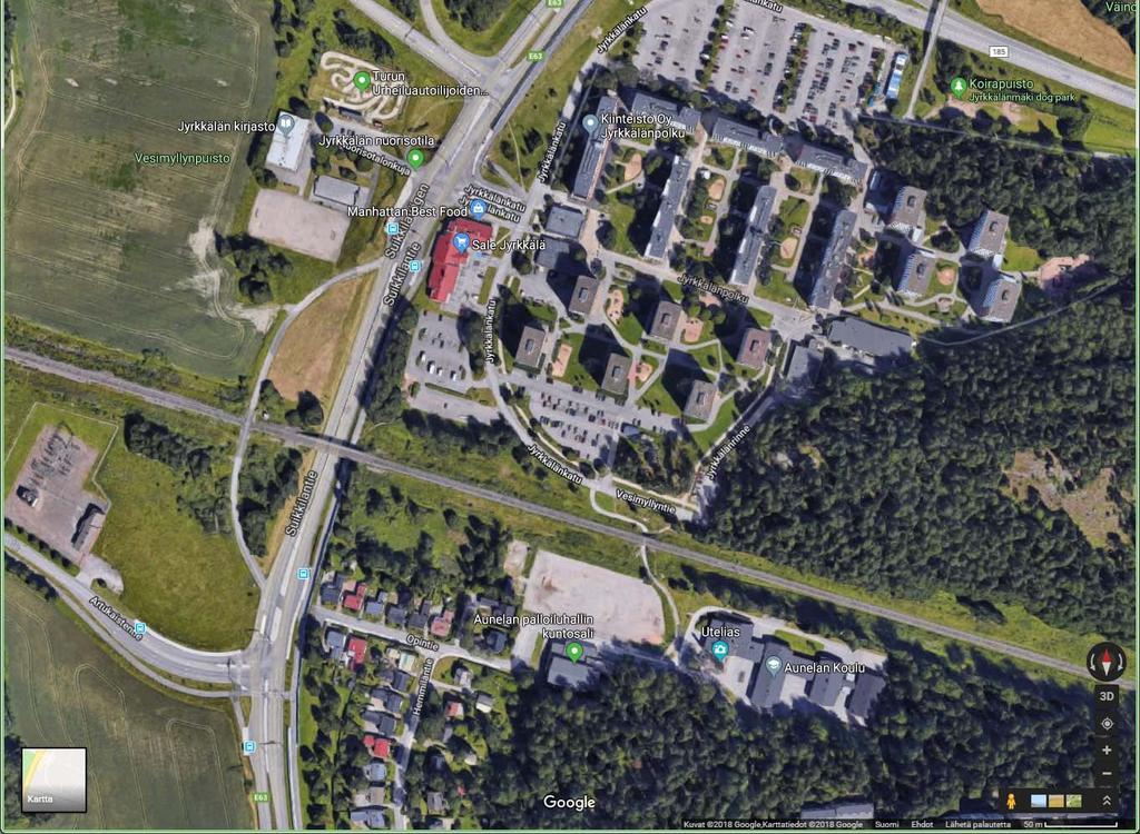 10 4.1.1 Jyrkkälä Jyrkkälän kohdalla rata on suora. Radan on kävelytien alikulku koululle ja palloiluhallille.