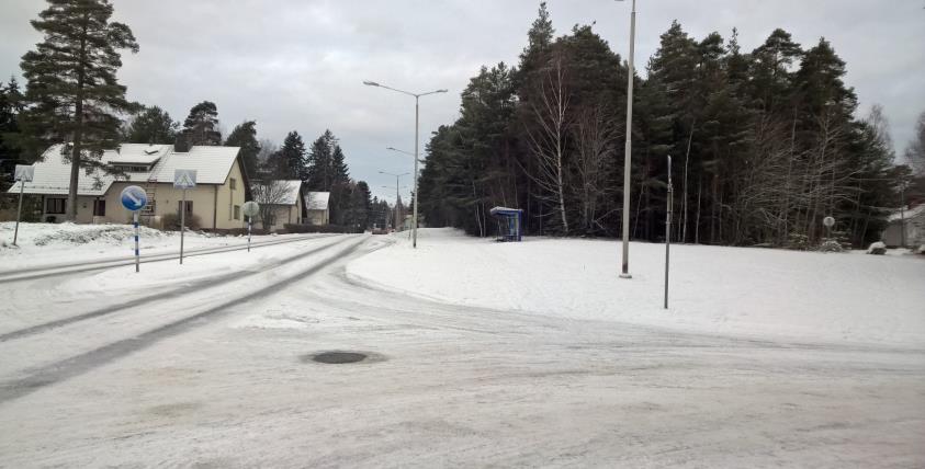 suunnan pysäkille kuljettaessa, mutta Tampereen suunnan pysäkille pääsee turvallisesti.