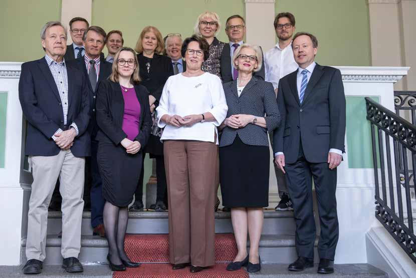 LAINSÄÄDÄNNÖN ARVIOINTINEUVOSTON VUOSIKATSAUS 2017 Kuva: Lauri Heikkinen, valtioneuvoston kanslia 2 Toiminta vuonna 2017 2.