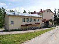 Tilan hyvin säilynyt vanha asuinrakennus on ollut P.J. Hannikaisen lapsuudenkotina.