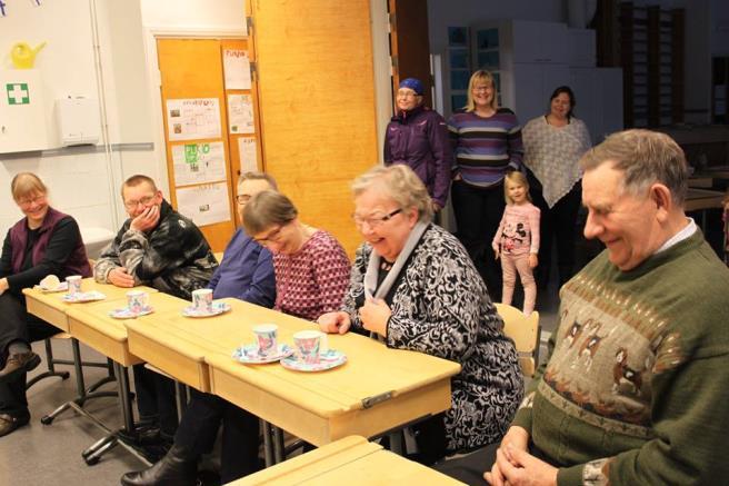 Ideana oli saada kyläläiset liikkumaan kylän mainioissa maastoissa ja kyläteillä. Kuntolaatikot teetettiin Tyrnävän Pajalla ja Markkuun koulun oppilaat maalasivat ne iloisenvärisiksi.