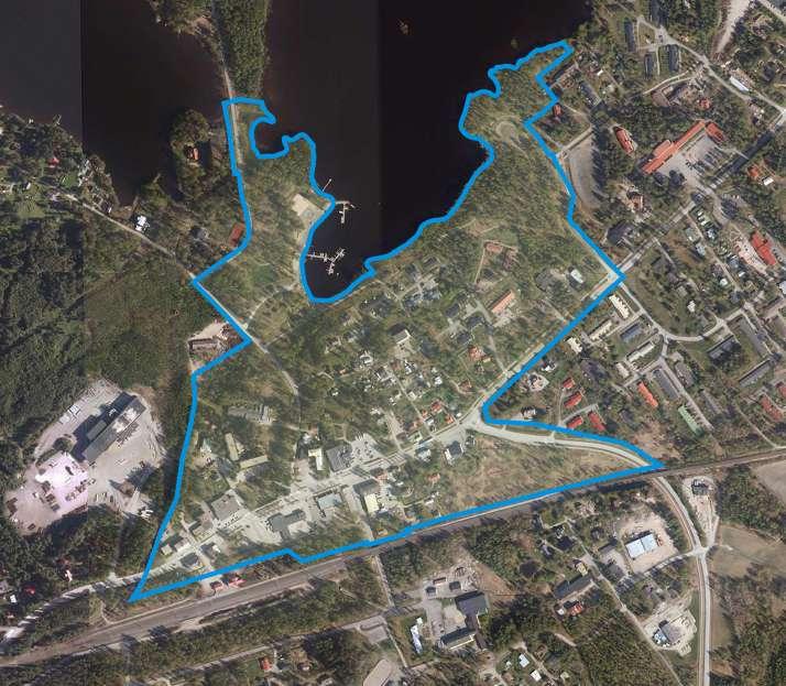 1. LÄHTÖKOHDAT 1.1 SUUNNITTELUN TAUSTAA JA ALUEEN NYKYTILANNE Lievestuoreen ydinkeskusta on rakentunut Pieksämäki-Jyväskylä radan ja Lievestuoreenjärven väliselle alueelle, Liepeentien varteen.
