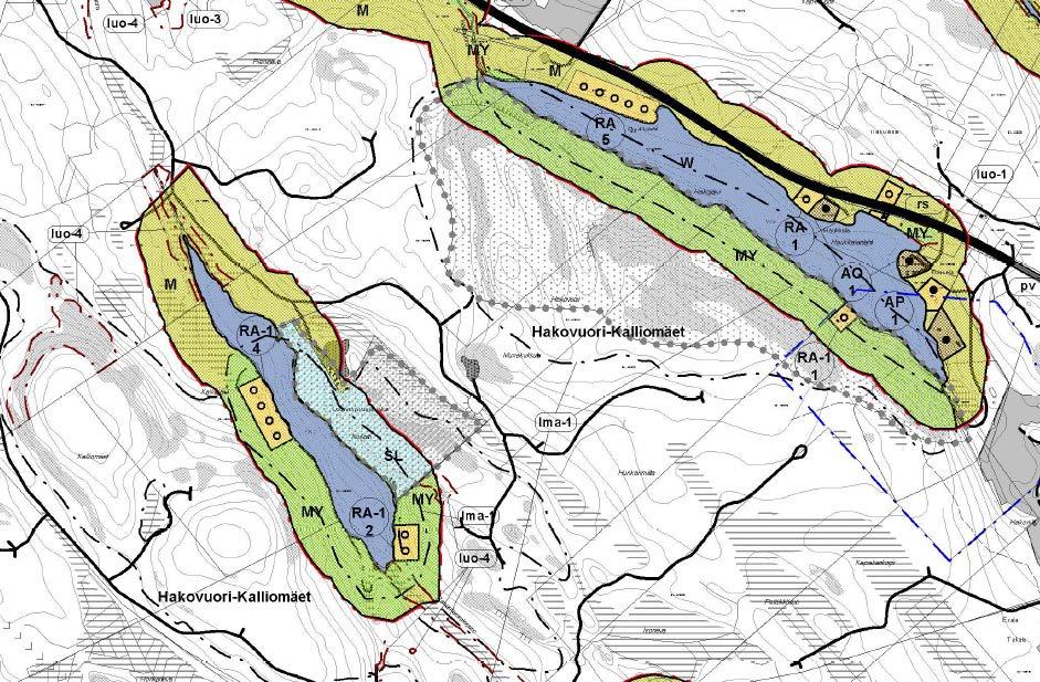 FCG SUUNNITTELU JA TEKNIIKKA OY Natura-tarvearviointi 7 (17) Uudet loma-asuntorakennuspaikat (RA-1) on kuvassa osoitettu ympyrällä. Natura-alueen rajaus on pisteviivalla ja pisterasterilla.