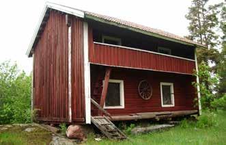 harvinaisen komea riihirakennus ja
