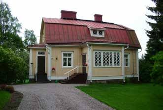 44 Asuinrakennuksen on suunnitellut kartanon omistanut Karl-Johan Winqvist.