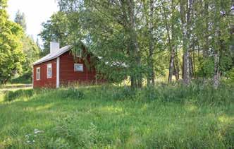 Sen tuntumassa ovat entinen talli (10a; luokka 1) vuodelta 1882, liiteri (10c; luokka 2) vuodelta 1901 ja kaksikerroksinen pari-aitta, joka on toiminut vilja-aittana (10d, luokka 1), joka on